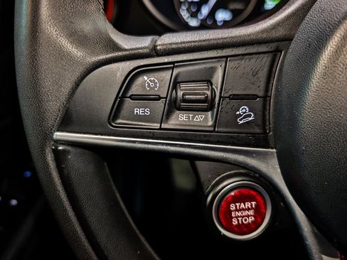 Used 2019 Alfa Romeo Stelvio AWD image 48