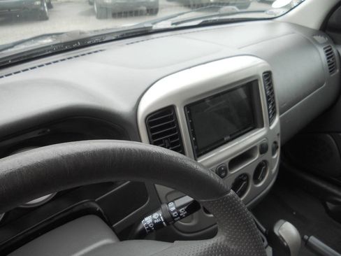 Used 2006 Ford Escape XLT AWD/4WD image 16