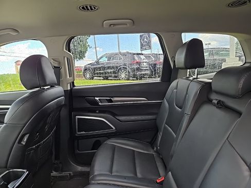 Used 2021 Kia Telluride LX AWD/4WD image 34