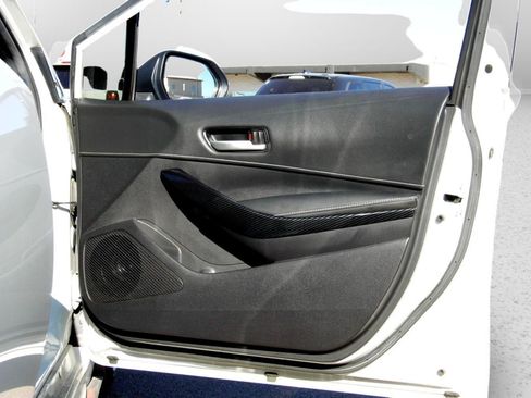 Used 2020 Toyota Corolla SE image 23