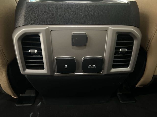 Used 2022 Ford F350 Lariat w/ Lariat Ultimate Package AWD/4WD image 20