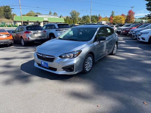 Used 2018 Subaru Impreza 2.0i image 2