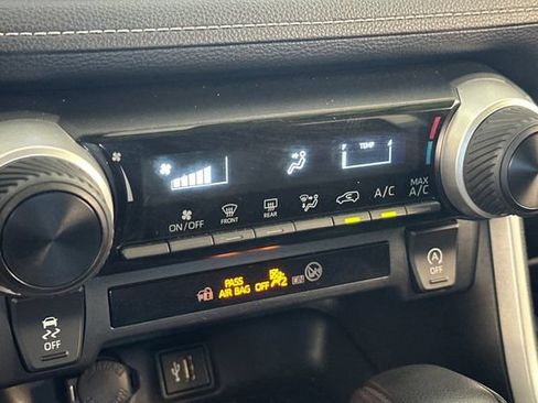 Used 2024 Toyota RAV4 LE AWD/4WD image 25