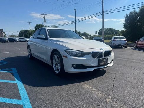 Used 2013 BMW 328i xDrive Sedan AWD/4WD image 4