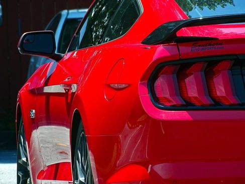 Used 2020 Ford Mustang GT Premium RWD image 14