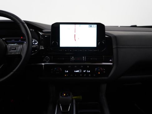 Used 2022 Nissan Pathfinder Platinum w/ Cargo Package image 14