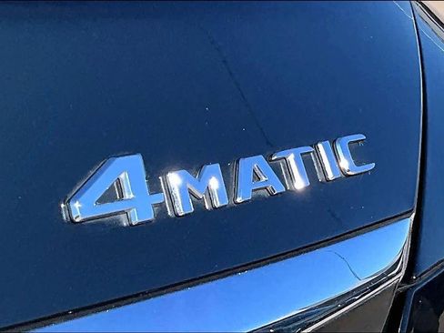 Used 2019 Mercedes-Benz C 300 4MATIC Sedan image 9