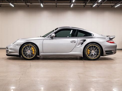 Used 2011 Porsche 911 Turbo S AWD/4WD image 2