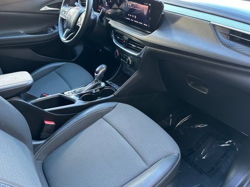 Used 2024 Buick Encore GX Preferred image 20