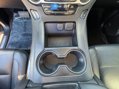 Used 2015 Chevrolet Tahoe LT image 25