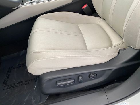 Used 2018 Honda Accord EX image 12