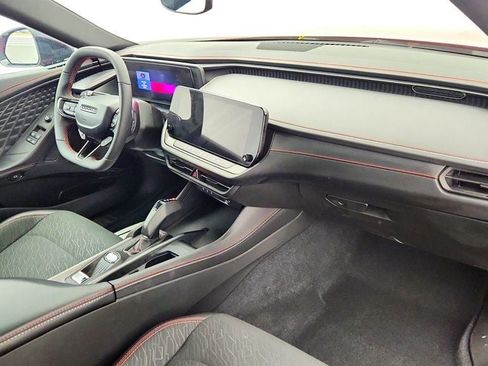 Used 2025 Dodge Charger Daytona R/T w/ Sun & Sound Package image 24