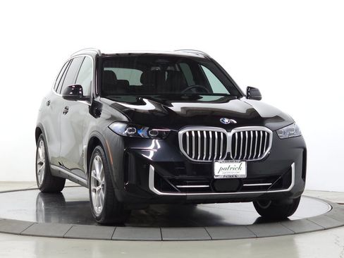 Used 2026 BMW X5 xDrive50e w/ Premium Package AWD/4WD image 1