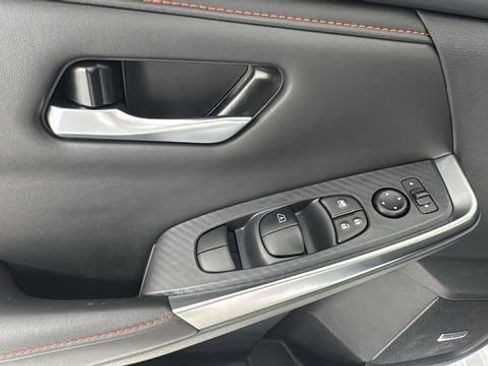 New 2025 Nissan Sentra SR w/ SR Premium Package image 17
