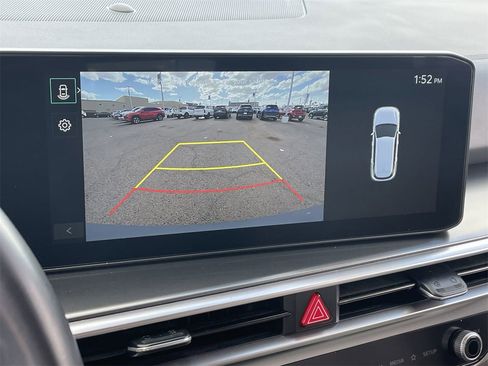 Used 2025 Kia Sorento S w/ Panoramic Sunroof Package image 25