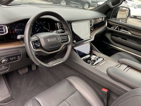 Used 2022 Jeep Grand Wagoneer Series I image 24