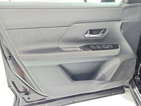 Certified 2026 Nissan Kicks SV FWD image 41