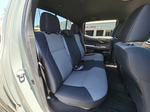 Used 2023 Toyota Tacoma TRD Off-Road AWD/4WD image 26