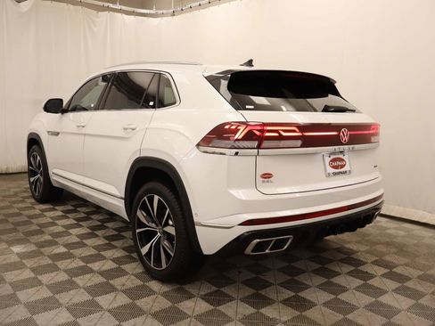 Used 2024 Volkswagen Atlas Cross Sport SEL Premium R-Line AWD/4WD image 3