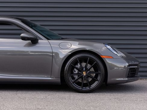 Certified 2024 Porsche 911 Carrera w/ Premium Package RWD image 9