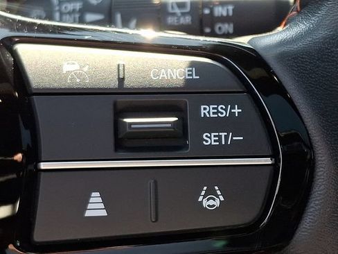 Certified 2023 Honda Pilot TrailSport image 24