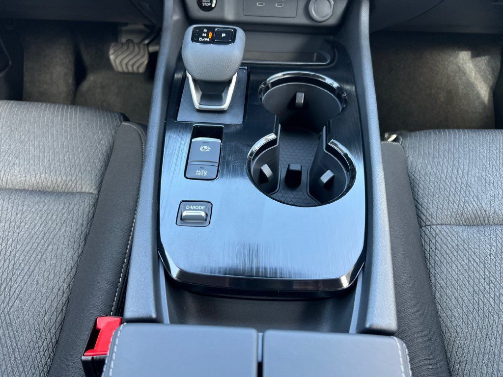 New 2026 Nissan Rogue SV FWD image 12