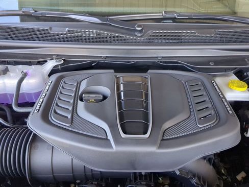 Used 2024 Jeep Grand Wagoneer Series III w/ Rear Seat Video Group 1 image 10