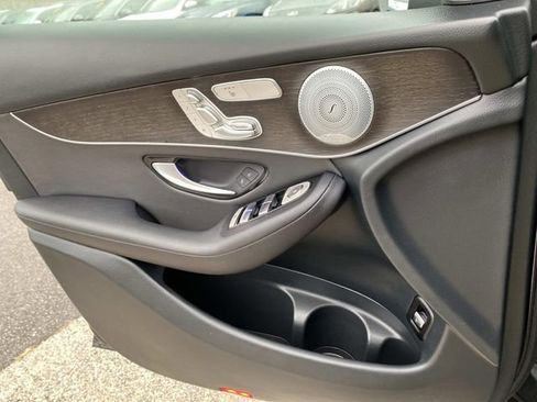 Used 2020 Mercedes-Benz GLC 300 4MATIC w/ Parking Assistance Package image 20