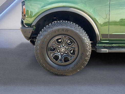 Used 2023 Ford Bronco Wildtrak AWD/4WD image 28
