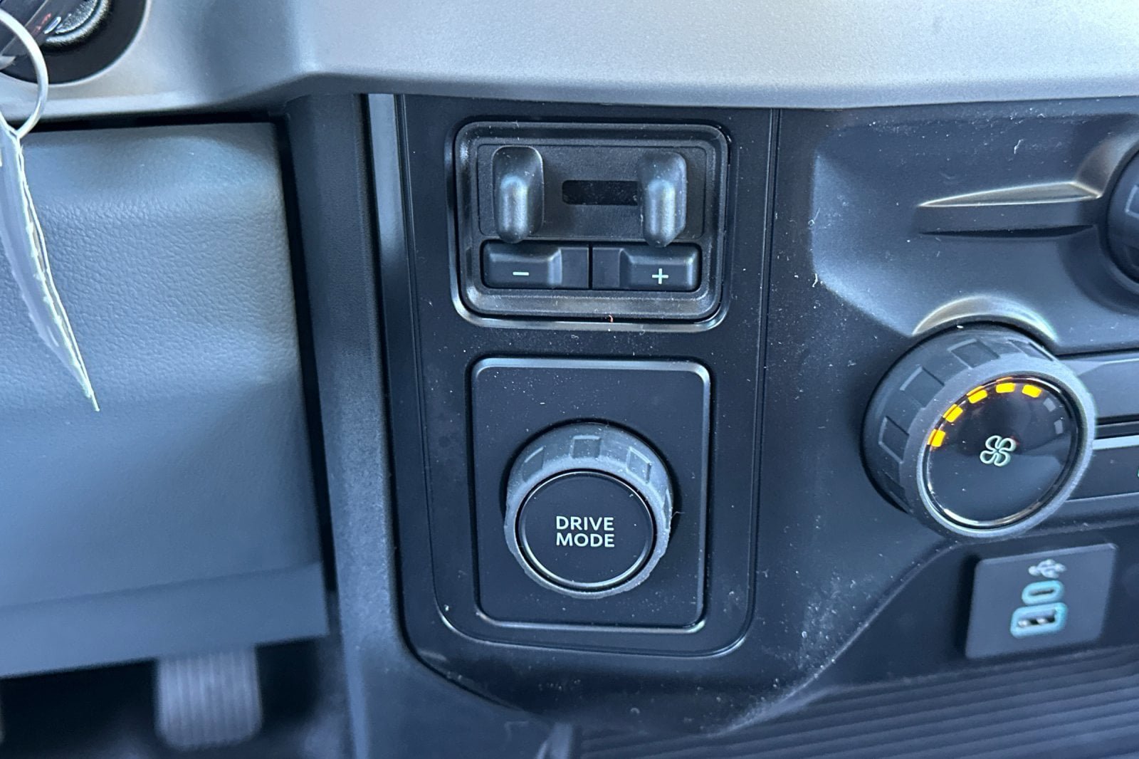 New 2026 Ford F250 XL w/ XL Driver Assist Package RWD image 24