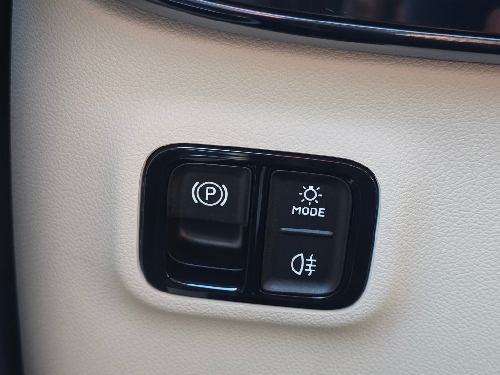 New 2027 Mercedes-Benz CLA 220 image 31