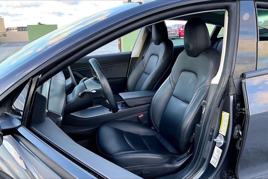 Used 2019 Tesla Model 3 Mid Range RWD image 27