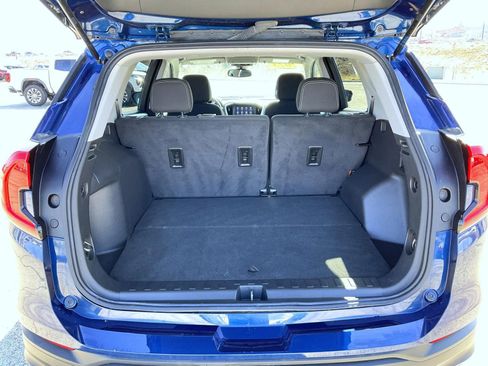 Certified 2023 GMC Terrain SLE w/ Driver Convenience Package image 21