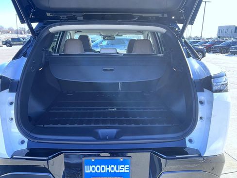 New 2026 Nissan Murano Platinum w/ Cargo Package AWD/4WD image 9