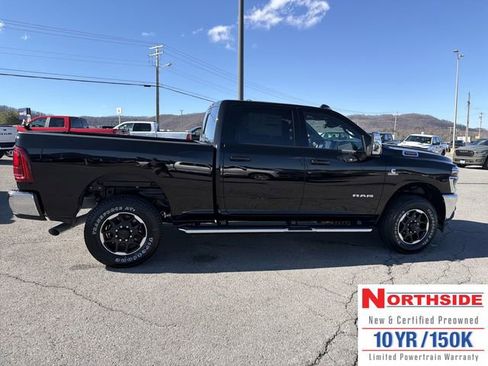 New 2026 RAM 2500 Laramie AWD/4WD image 5