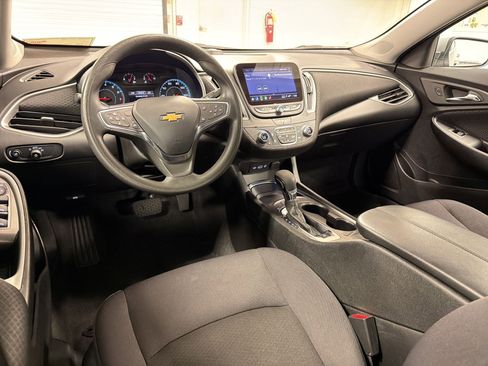 Used 2025 Chevrolet Malibu LT FWD image 27