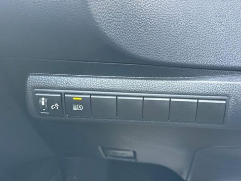 Used 2024 Toyota Corolla LE image 29