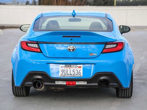 Used 2023 Toyota GR86 Premium image 6