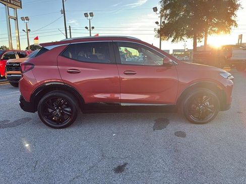 Used 2024 Buick Encore GX Sport Touring w/ Comfort Package image 8