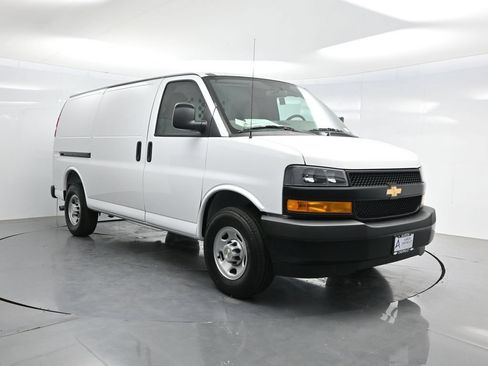 New 2026 Chevrolet Express 2500 w/ Driver Convenience Package RWD image 44