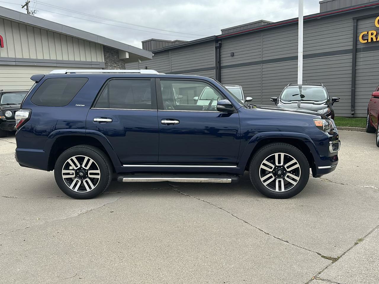 Used 2014 Toyota 4Runner Limited AWD/4WD image 2