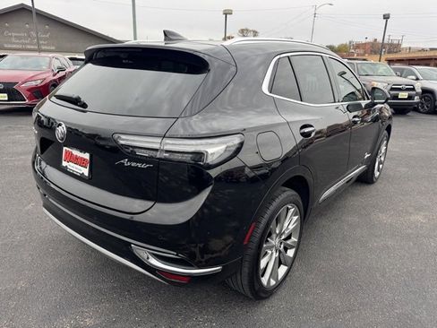 Used 2022 Buick Envision Avenir w/ Technology Package II image 3