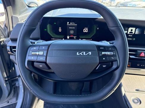 New 2026 Kia Sportage X-Line image 25