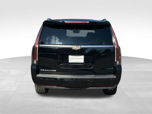 Used 2019 Cadillac Escalade 2WD image 4