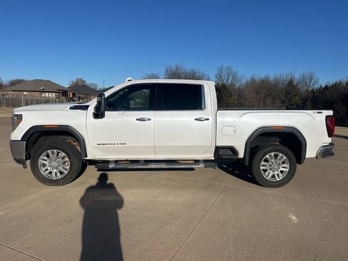 Used 2020 GMC Sierra 3500 SLT w/ SLT Premium Plus Package image 2
