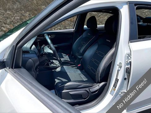 Used 2023 Kia Forte GT-Line w/ GT-Line Premium Package FWD image 21