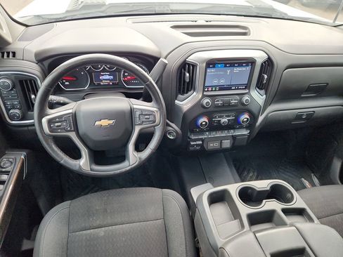 Used 2022 Chevrolet Silverado 3500 LT w/ Convenience Package image 9