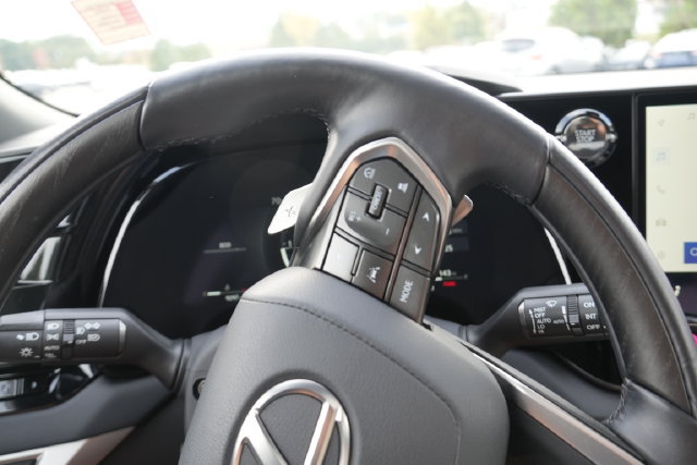 Used 2025 Lexus RX 350 Premium Plus w/ Accessory Package (K3) FWD image 29