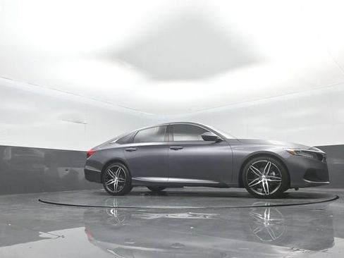 Used 2021 Honda Accord Touring image 27