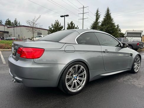 Used 2009 BMW M3 Convertible 2D image 16